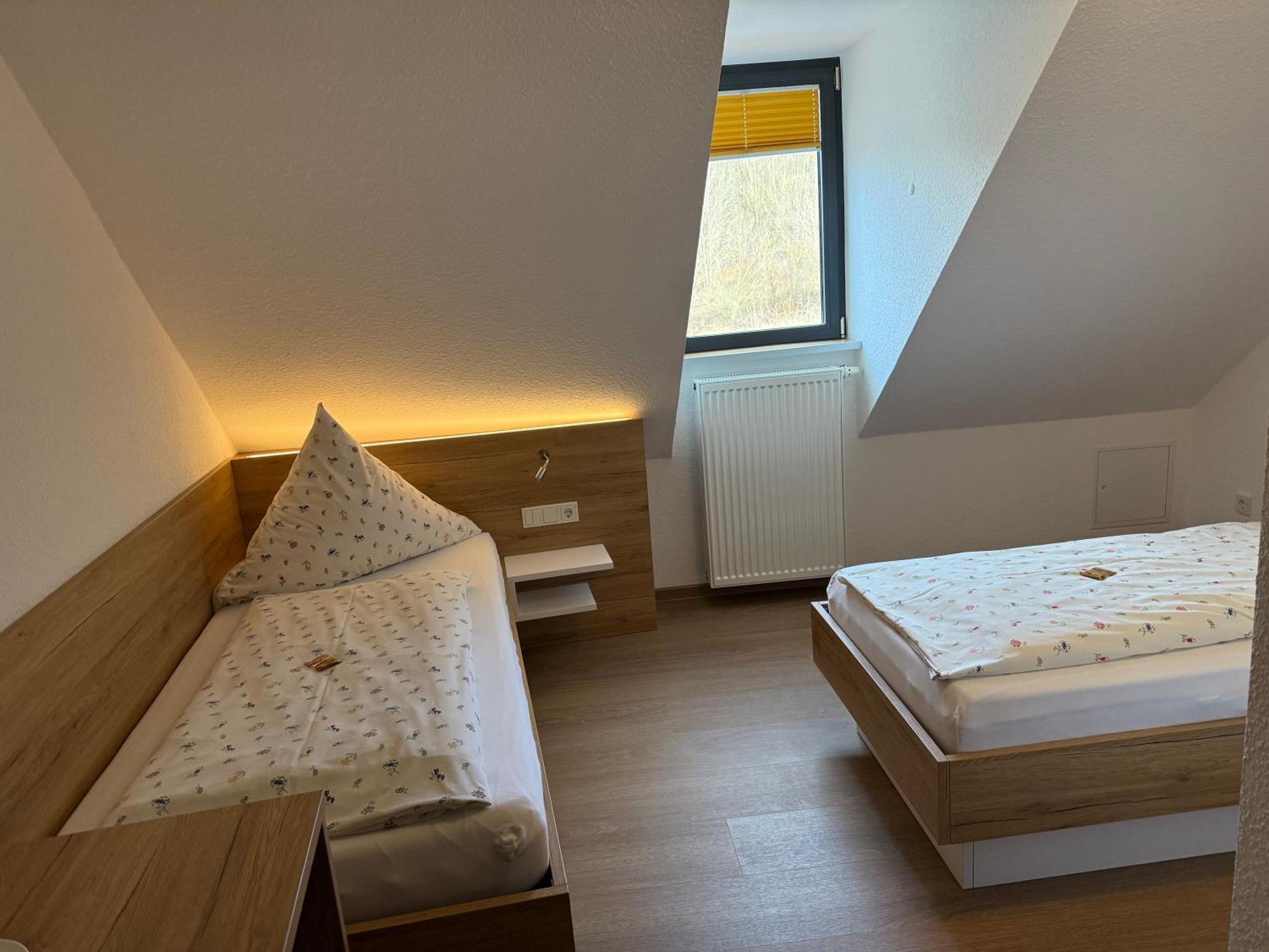 Hotel Zum Klosterfischer Blankenburg  Phòng bức ảnh